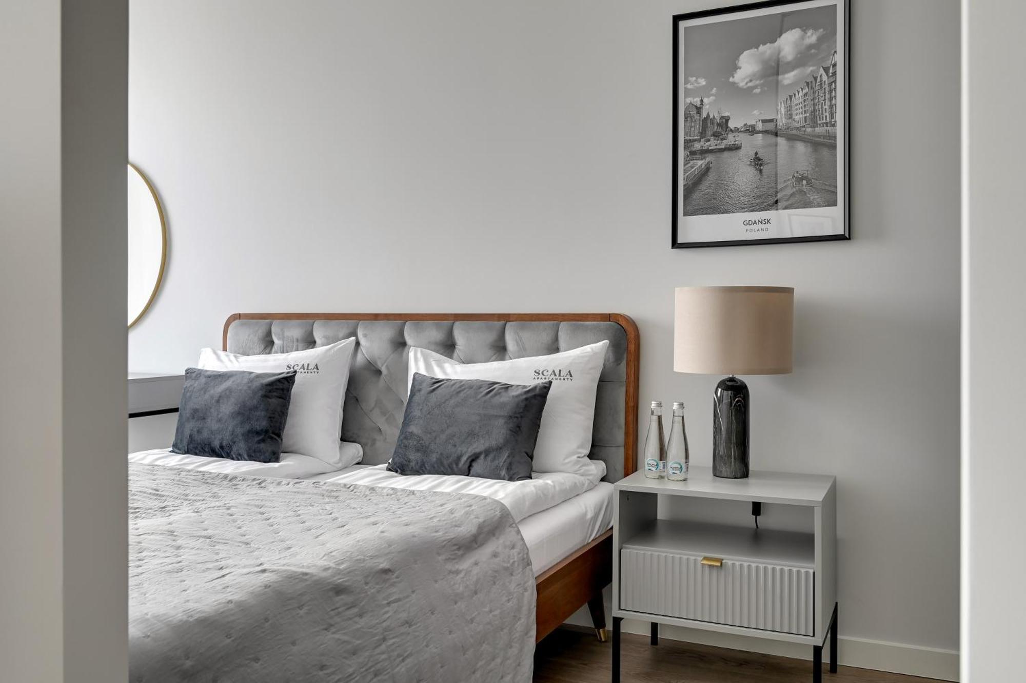 Scala 60K City Center Apartments With Parking By Lion Apartments Gdansk Dış mekan fotoğraf